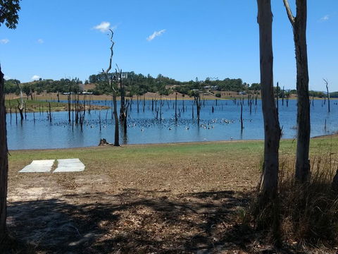 Lake Tinaroo Waterfrontage - Adwords Guide 2