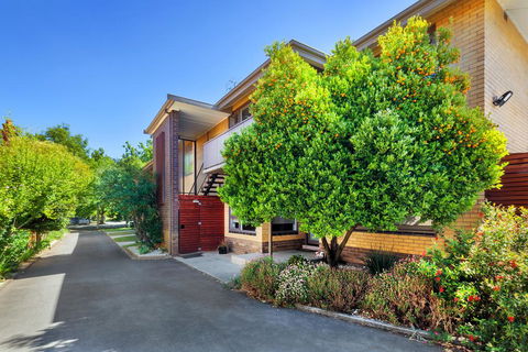 Lake Wendouree Luxury Apartments On Webster - Adwords Guide 0