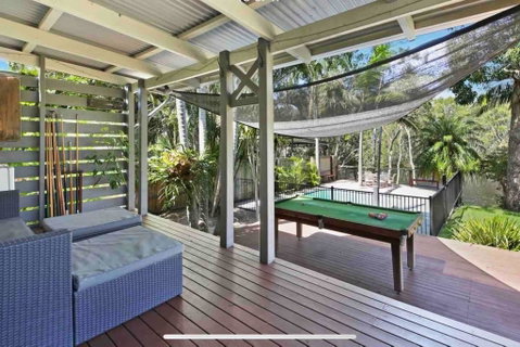 Lakeside Beach House - Hostie Properties - Adwords Guide 3