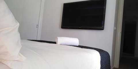 Lakeside Retreat & Business - Adwords Guide 1