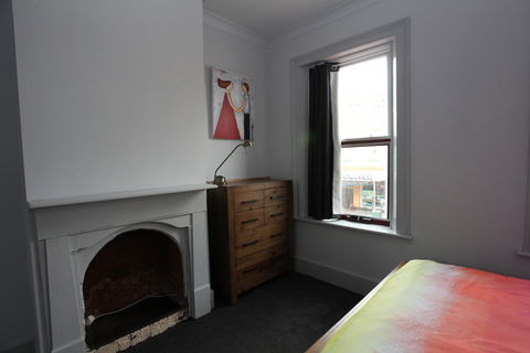 Latrobe Art Apartments - Adwords Guide 3