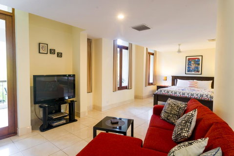 Luxury 1 Bed Apartment, New King Bed & Bath - Adwords Guide 3
