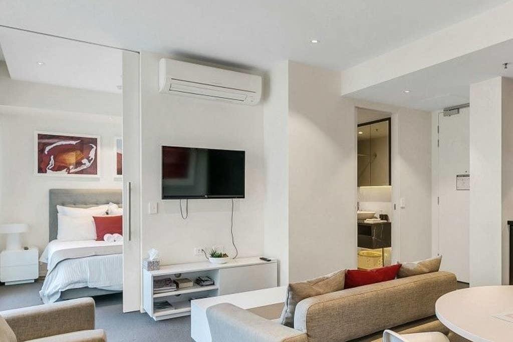 Luxury 2 bdrm in Watson at Walkerville with Balcony FREE carpark near Adelaide CBD Walkerville