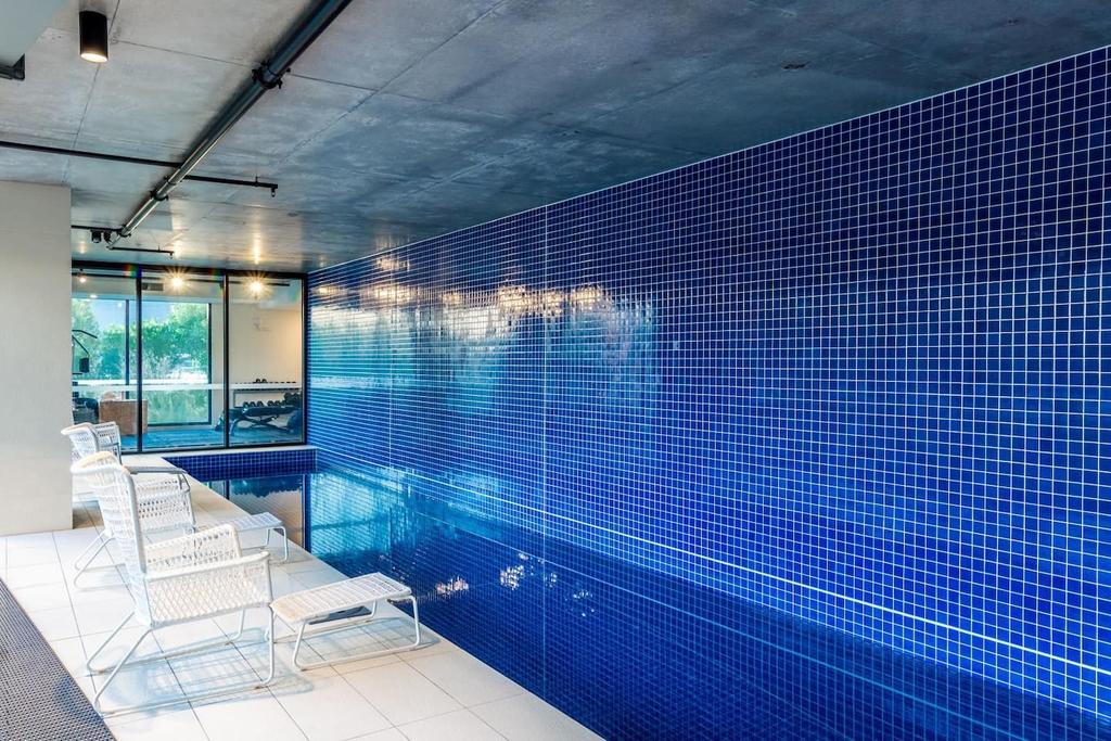 Luxury 2BR Yarra River Views WIFI-Netflix-Pool-Gym Abbotsford
