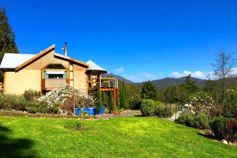 MAGICAL MOUNTAIN RETREAT - 20 Mins To CBD And Only 10 To MONA! - Adwords Guide 2