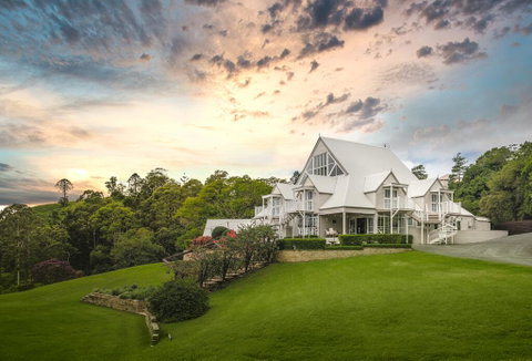 Maleny Manor - Adwords Guide 0