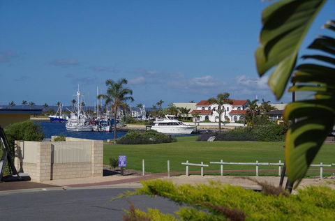 Marina Park View - Adwords Guide 2