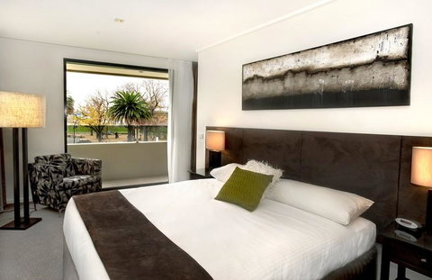 May Park Executive Apartments - Adwords Guide 3