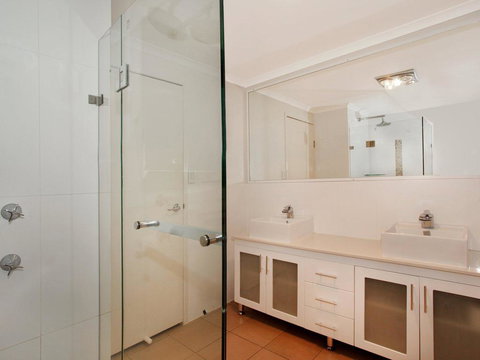 Mayfield 23 - 5 BDRM Home With Pool - Adwords Guide 1