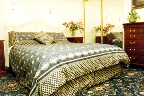 Merton Manor Exclusive B&B - Adwords Guide 3