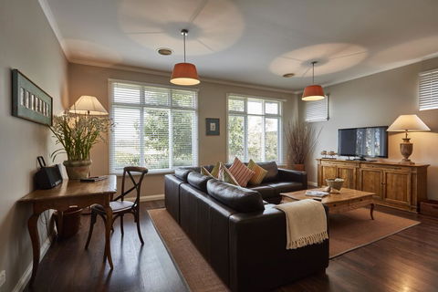 Mews Cottages - Adwords Guide 2