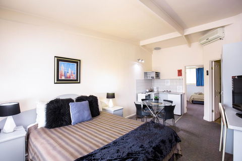 Mid City Motel And Apartments - Adwords Guide 0