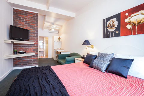 Mid City Motel And Apartments - Adwords Guide 1