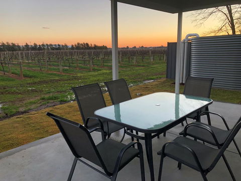 Milawa Vineyard Views - Guesthouse 1 - Adwords Guide 3