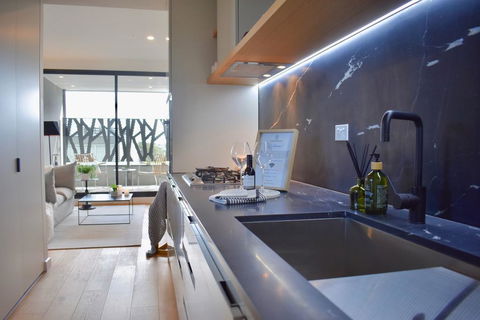 Modern And Elegant Apartment Near The Beach - Adwords Guide 1