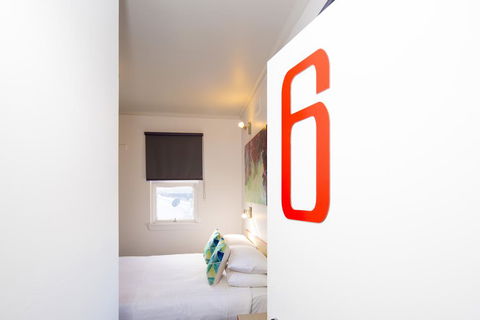 Mowbray Hotel - Adwords Guide 2