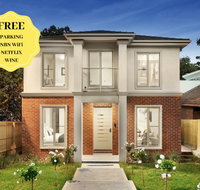 NEW Inner Melb Luxury Modern Grand Holiday House - Great Location Wifi Parking - Adwords Guide