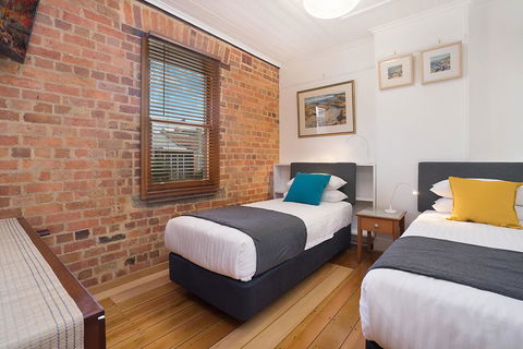 Newcastle Short Stay Apartments - 9 Alfred Street - Adwords Guide 1