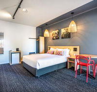 Nightcap at Gateway Hotel - Adwords Guide