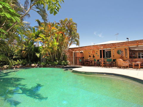 Okinja 71 - Tropical 4 BDRM Home With Pool - Adwords Guide 0