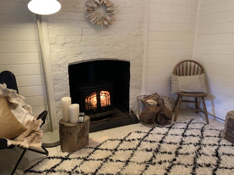 Old Railway Cottage - Adwords Guide 1