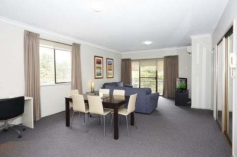Oxley Court Serviced Apartments - Adwords Guide 2
