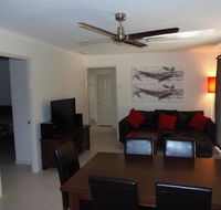 Palmgrove 2 - Rainbow Beach Pet Friendly Fully Fenced Air Conditioned Five Minutes To Beach - Adwords Guide