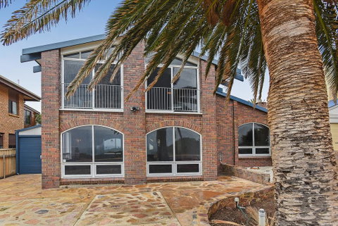 Palms On The Esplanade - Sellicks Beach - WiFi - Adwords Guide 2