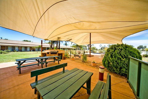 Paradise Lakes Motel Shepparton - Adwords Guide 2