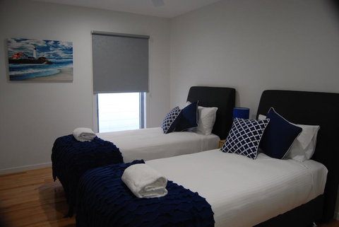 Pearls On Sapphire Beach - Adwords Guide 2