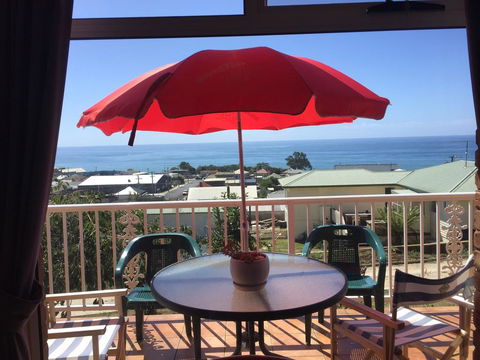 Penguin Seaside Homestay - Adwords Guide 0