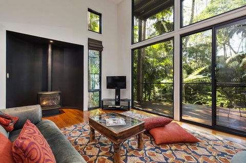 Pethers Rainforest Retreat - Adwords Guide 0