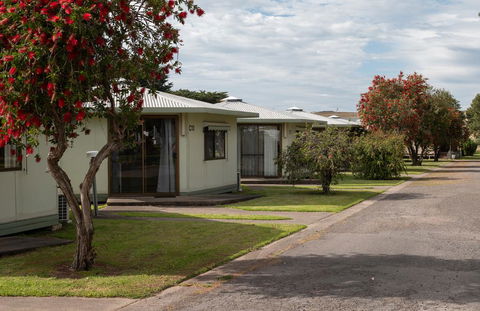 Pine Country Caravan Park - Adwords Guide 2