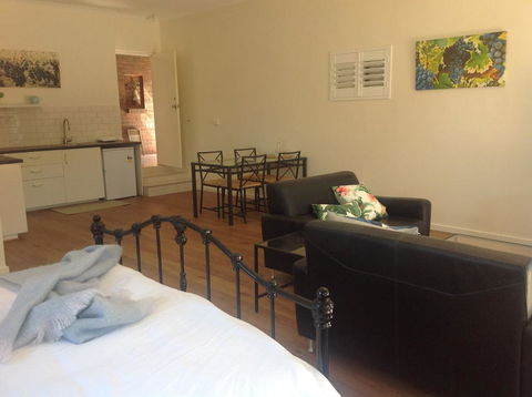 Port Elliot Rural Retreat - Adwords Guide 2