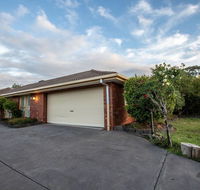 Quiet  Peaceful 3bed2bath HOME Keilor Downs - Adwords Guide