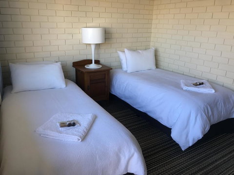 Railway Hotel Dorrigo - Adwords Guide 1