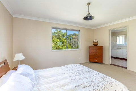 Rainbow Views - Rainbow Beach, Stunning Ocean Views And A Swimming Pool - Adwords Guide 3