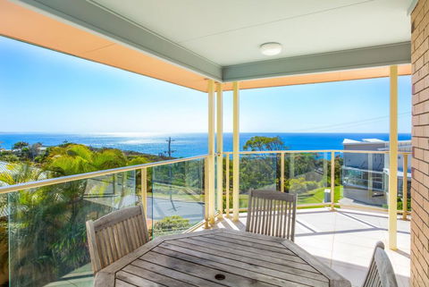 Rainbow Views - Rainbow Beach, Stunning Ocean Views And A Swimming Pool - Adwords Guide 0