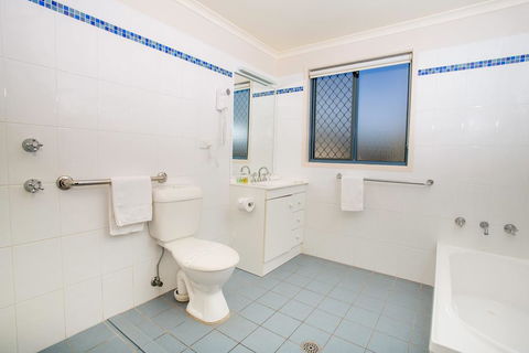 Reflections Holiday Parks Hawks Nest - Adwords Guide 2