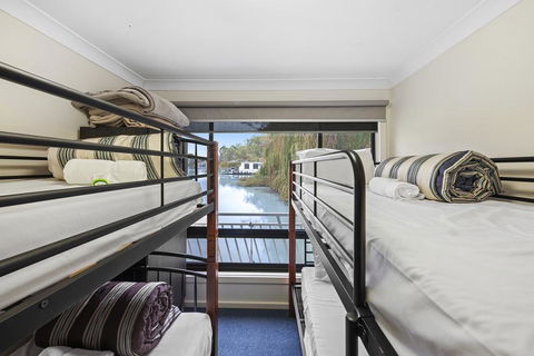 Renmark River Villas And Boats & Bedzzz - Adwords Guide 3