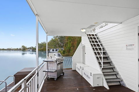 Renmark River Villas And Boats & Bedzzz - Adwords Guide 2