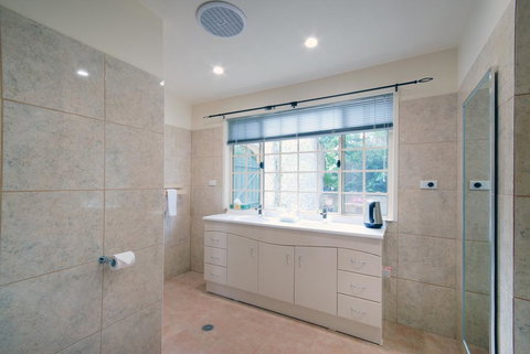 Riverview Boutique Motel - Adwords Guide 2