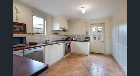 Roalies Farm House - Adwords Guide 3