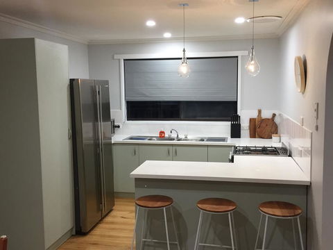 Rosebud Holiday Retreat - 700m To The Beach - Adwords Guide 2