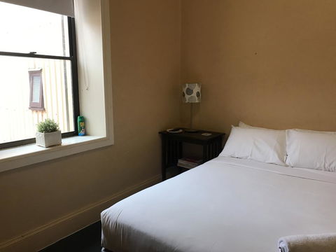 Royal Mail Hotel Kingston - Adwords Guide 0