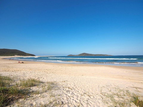 Salt Water @ Fingal Bay - Adwords Guide 3