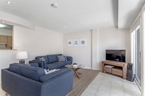 Sandcastles Unit 7 - Fingal Bay - Adwords Guide 2