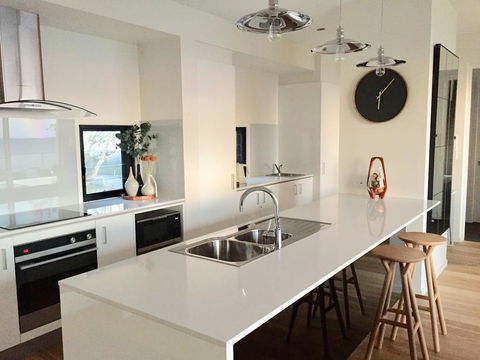 Scandinavian Cabin - Maleny - One Bedroom - Adwords Guide 1