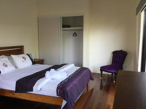 Sea Breeze Esplanade, Beachfront, Close Marina Hervey Bay - Adwords Guide 1