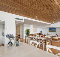 Sea la Vie 2 Luxury Apartment in Coffs Harbour Jetty with pool views and walking distance to the beach - Adwords Guide